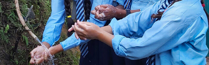 children washing hands